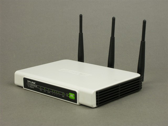 TP-LINK TL-WR941N无线路由器 稳健的网络基石 科技图片观点